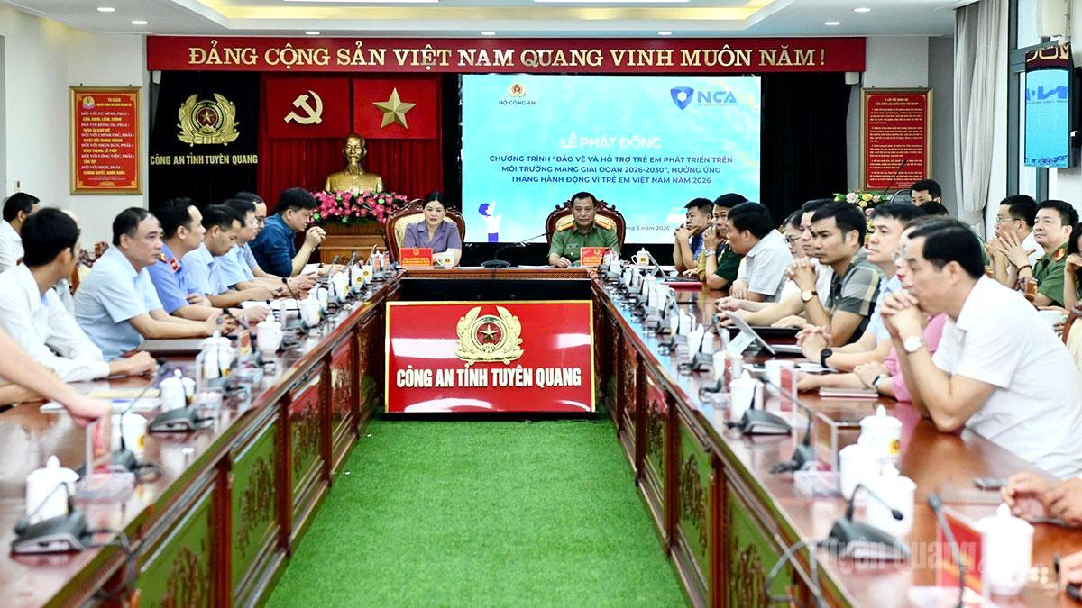 Bảo vệ, hỗ trợ trẻ em trên môi trường mạng