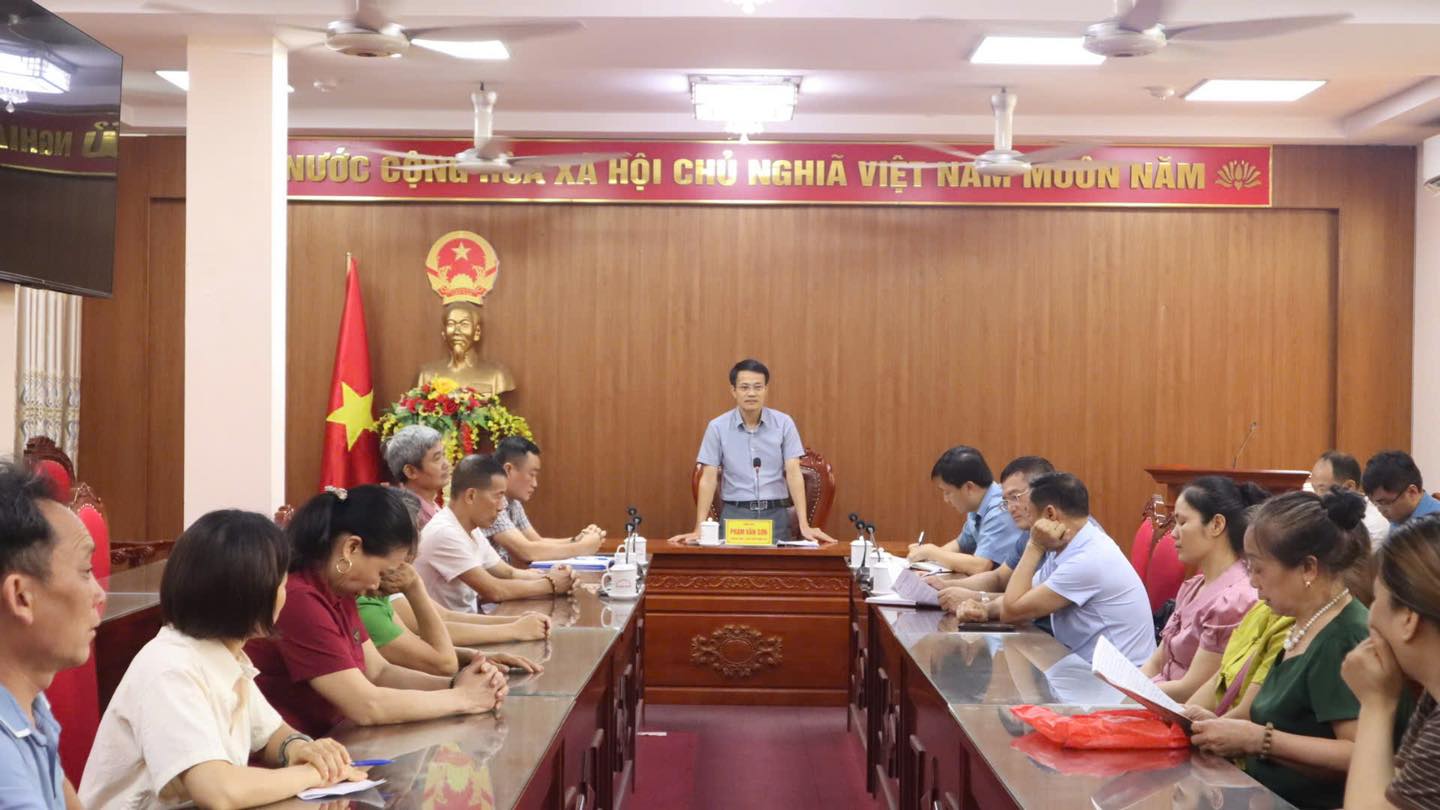  HỘI NGHỊ BÀN GIẢI PHÁP THÁO GỠ KHÓ KHĂN, VƯỚNG MẮC TRONG ĐẦU TƯ XÂY DỰNG CHỢ TRUNG TÂM XÃ YÊN MINH GIAI ĐOẠN I NĂM 2026