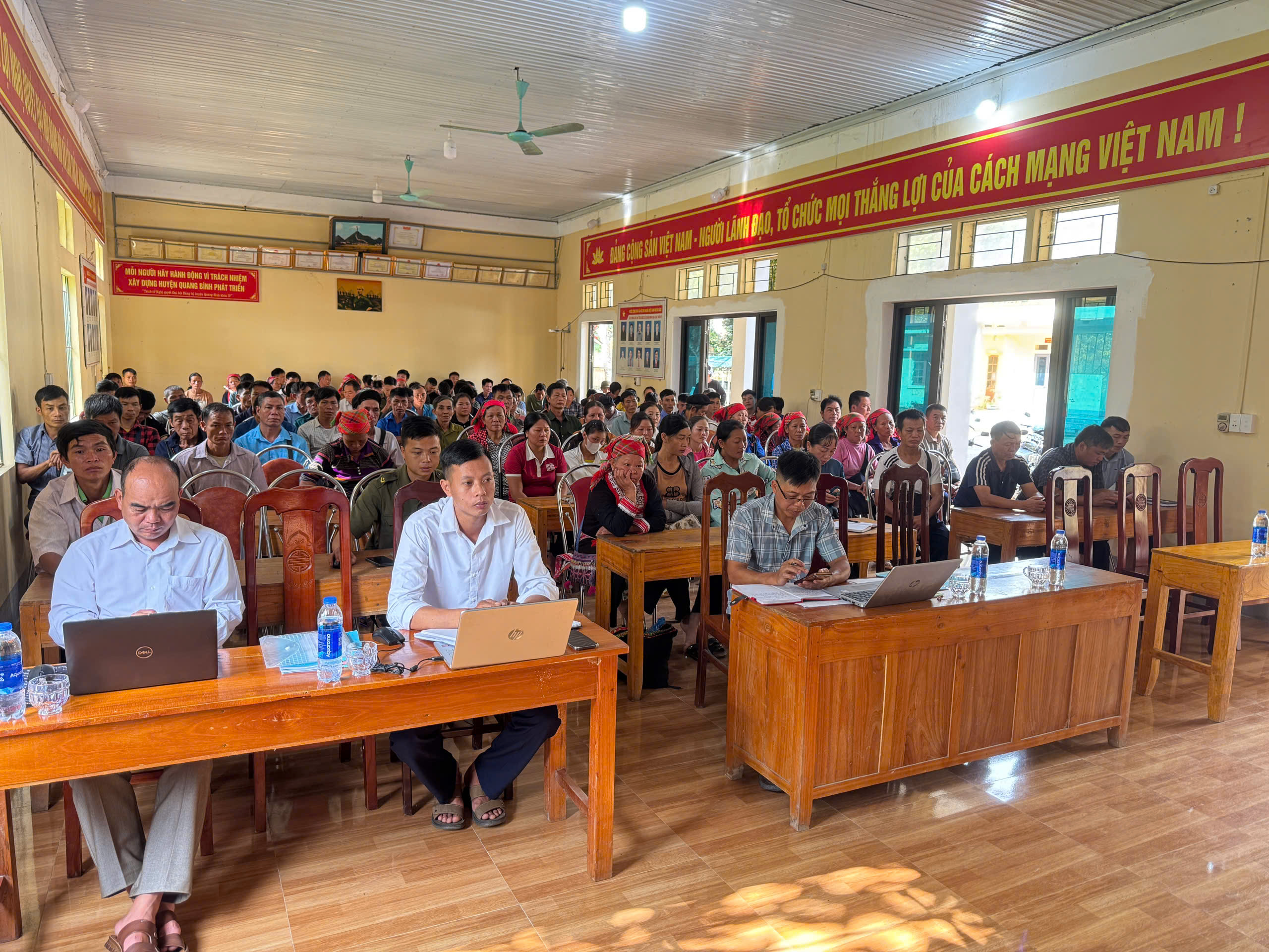 Tổ đại biểu số 1 HĐND xã Thông Nguyên tiếp xúc cử tri thôn Xuân Minh