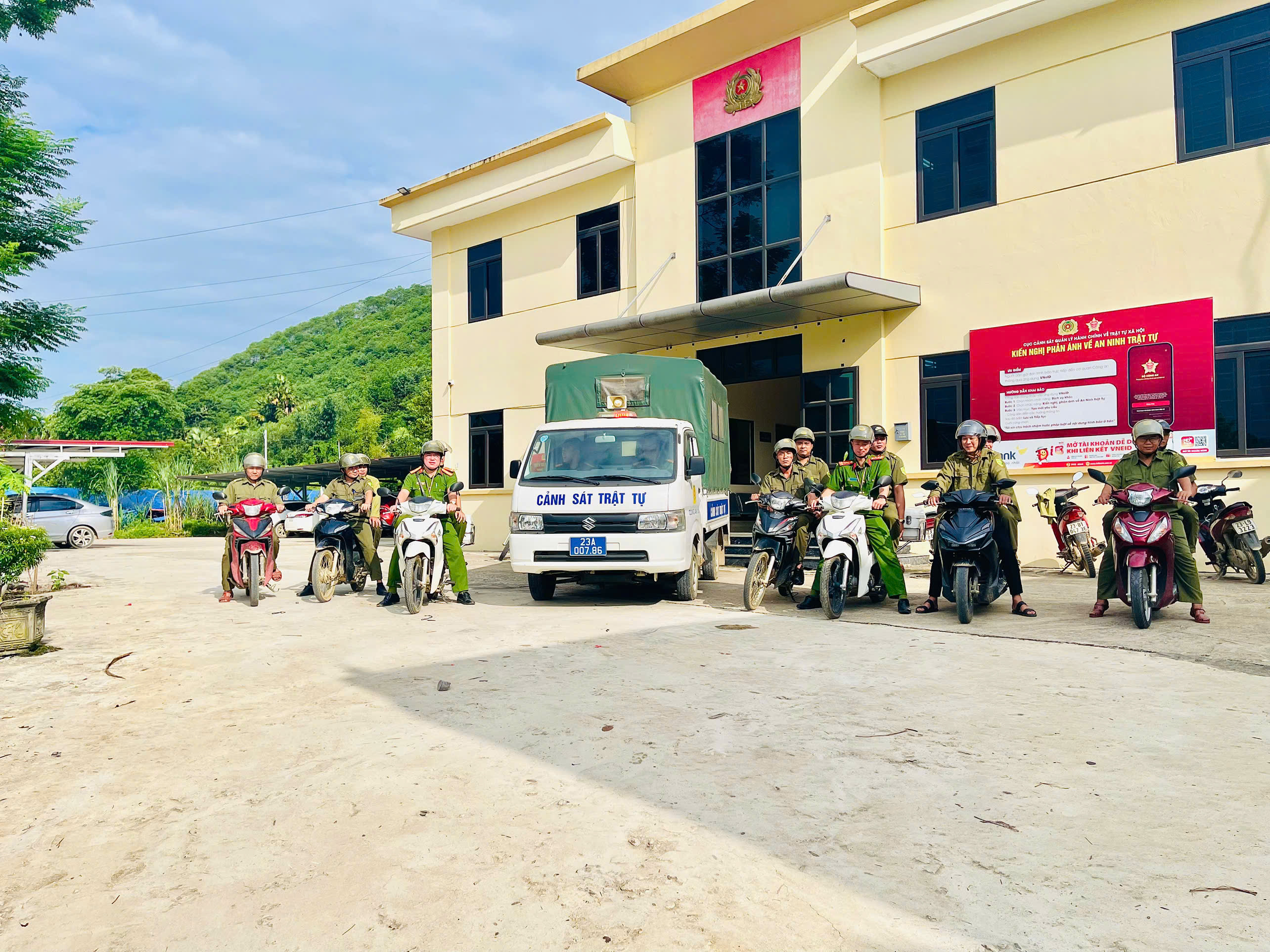 Công an xã Bằng Hành ra quân cao điểm bảo đảm trật tự, an toàn giao thông dịp Quốc khánh 2/9 và năm học mới