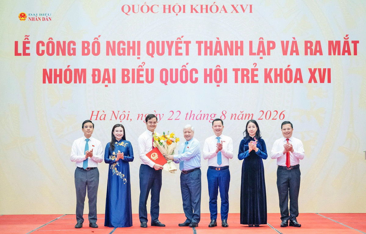 Phó Chủ tịch Thường trực Quốc hội Đỗ Văn Chiến dự Lễ công bố Nghị quyết thành lập Nhóm đại biểu Quốc hội trẻ khóa XVI
