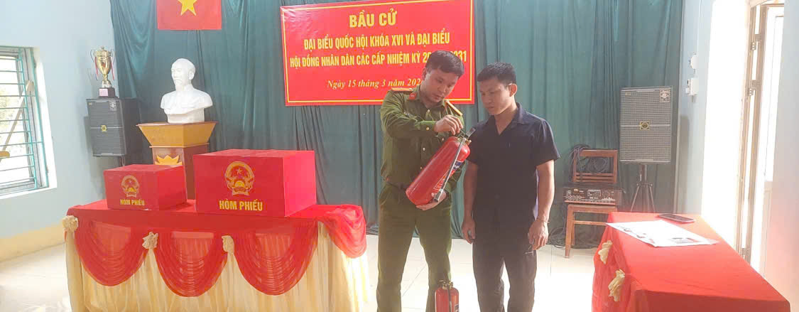  CÔNG AN XÃ MINH TÂN TUYÊN TRUYỀN PCCC TẠI KHU VỰC BẦU CỬ ĐẠI BIỂU QUỐC HỘI, ĐẠI BIỂU HĐND CÁC CẤP NHIỆM KỲ 2026-2031 