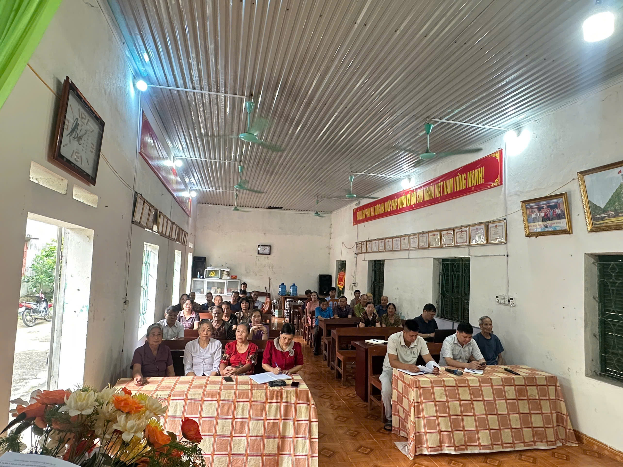 Tổ đại biểu số 02 TXCT đb.jpg
