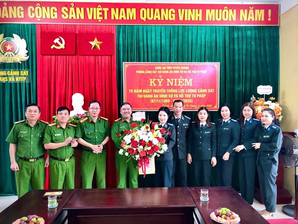 KHEN THƯỞNG CÔNG TÁC PHỐI HỢP BẢO VỆ PHIÊN TOÀ VÀ HỖ TRỢ TƯ PHÁP NĂM 2025