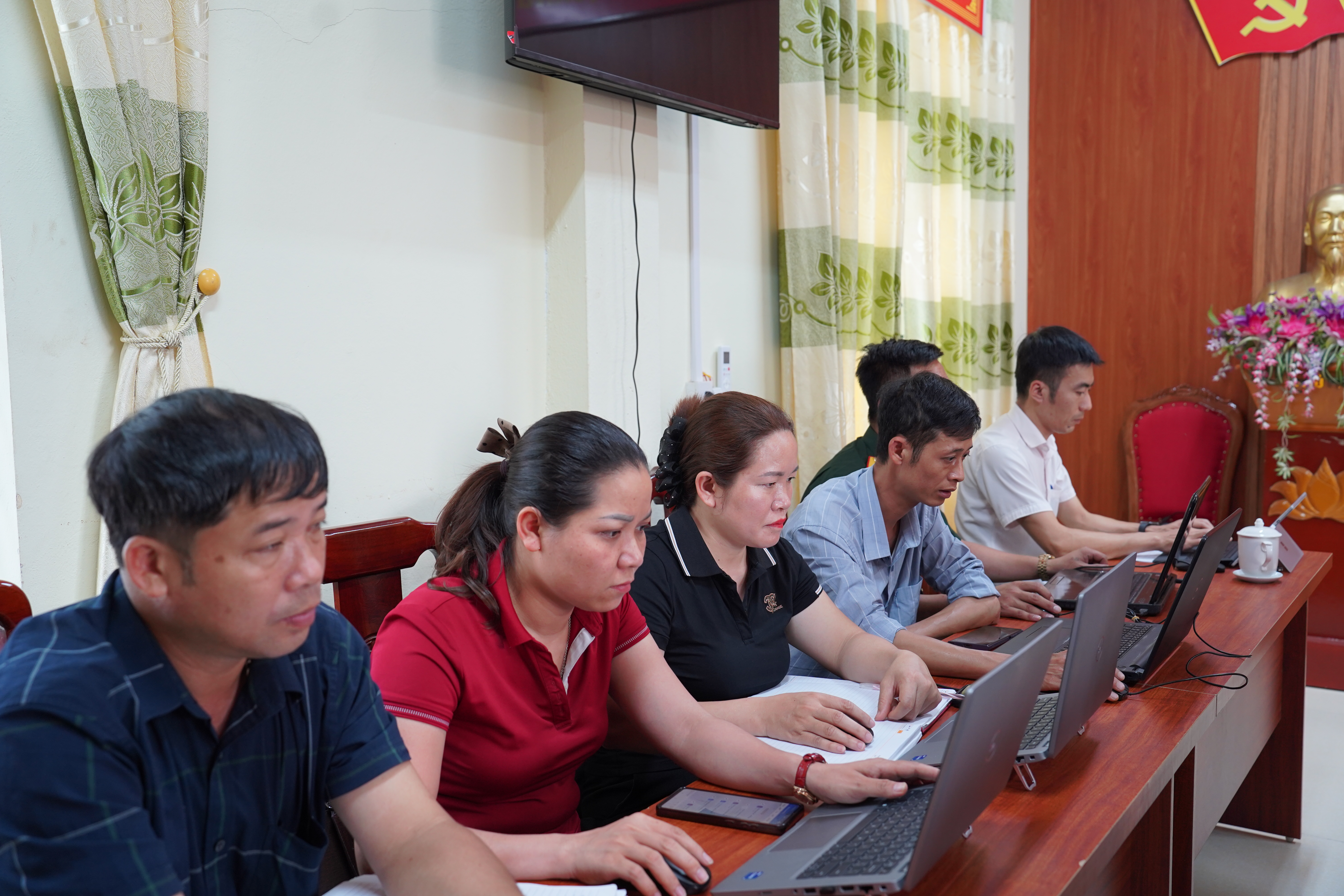 phi&ecirc;n họp 4.JPG