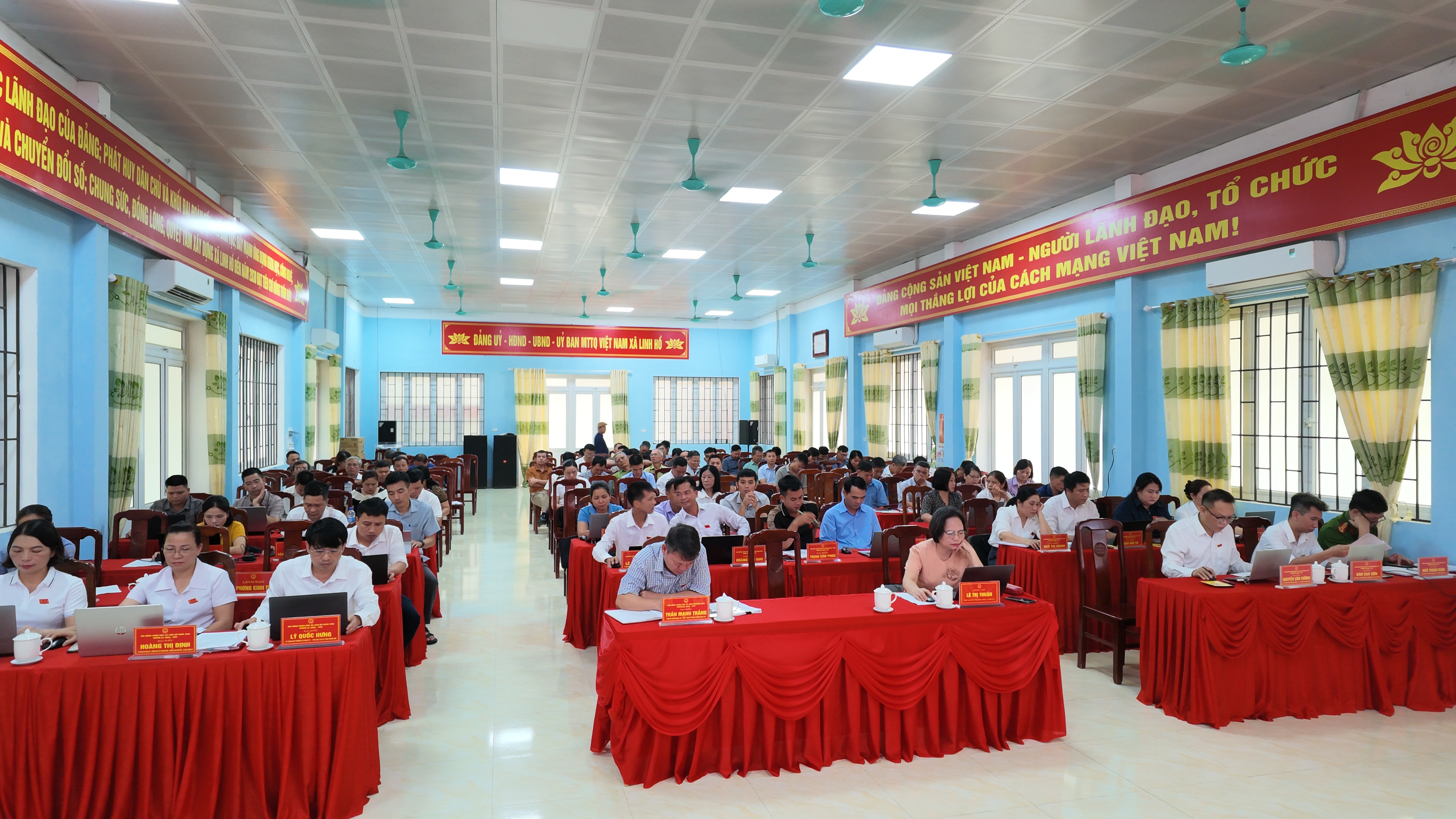 Kỳ họp 2.JPG