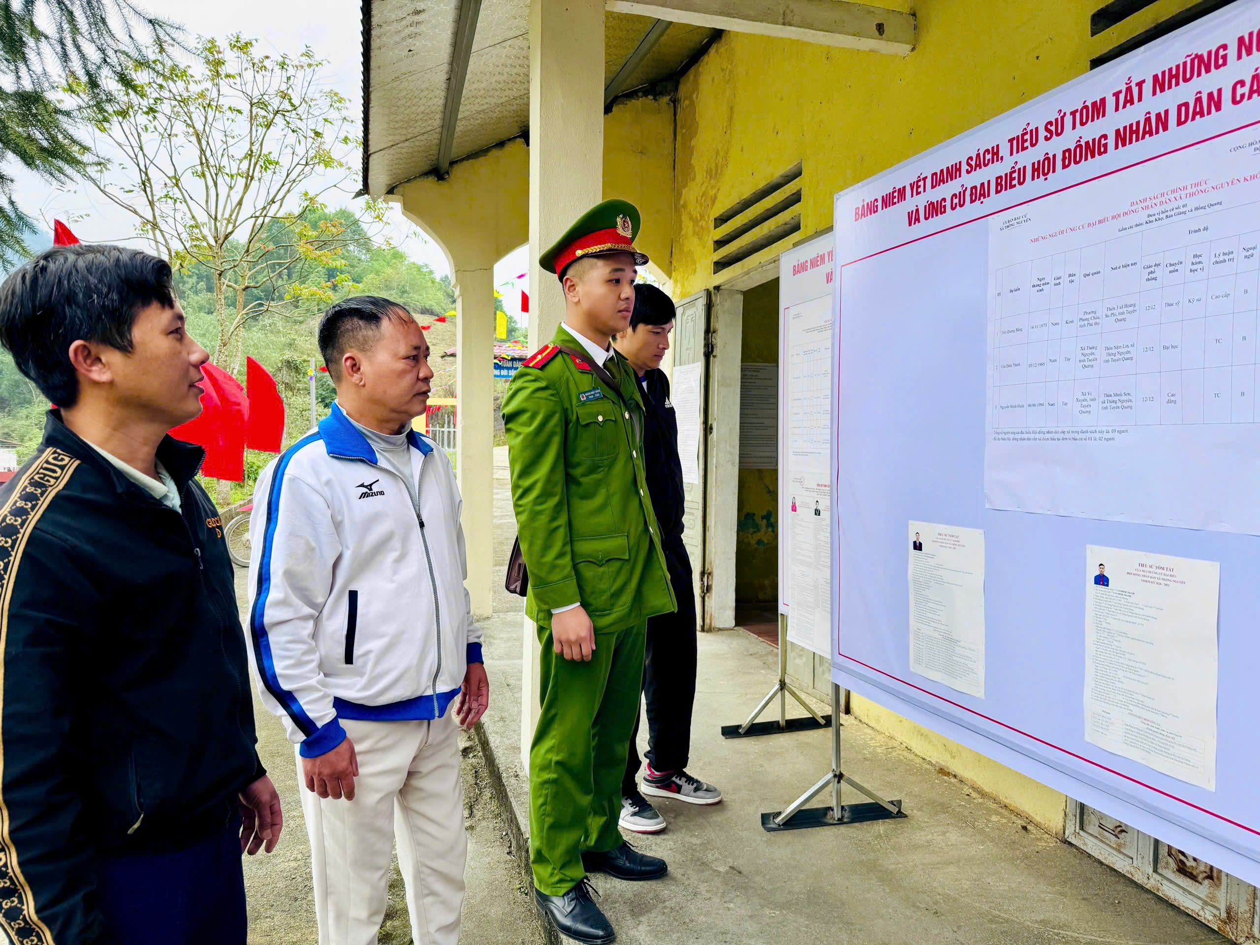 CÔNG AN XÃ THÔNG NGUYÊN QUYẾT TÂM BẢO ĐẢM AN NINH, TRẬT TỰ CUỘC BẦU CỬ