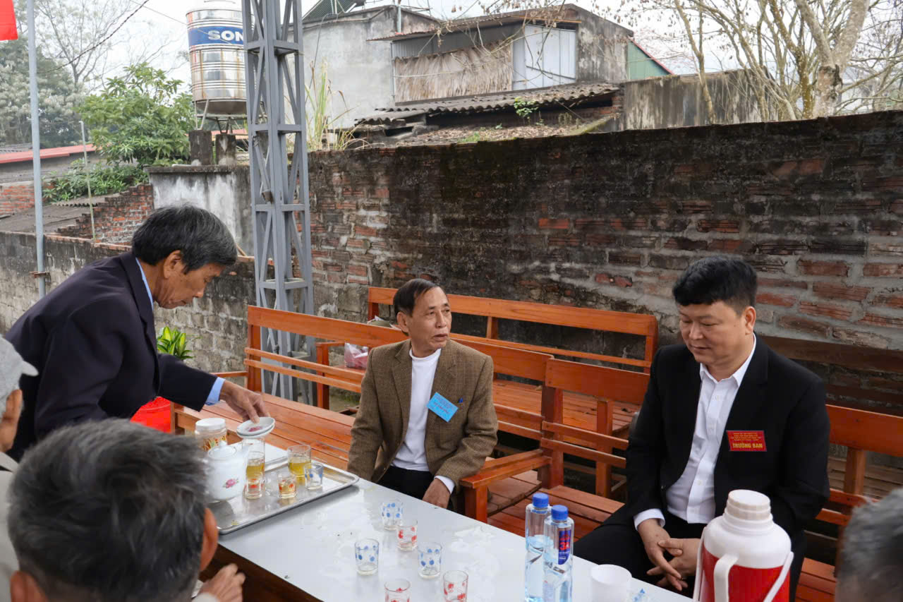 Bt ktra t Quyết Tiến.jpg