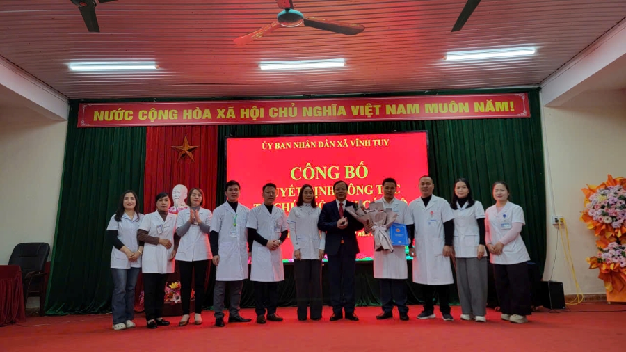 Công bố Quyết định công tác, tổ chức bộ máy cán bộ trong lĩnh vực y tế