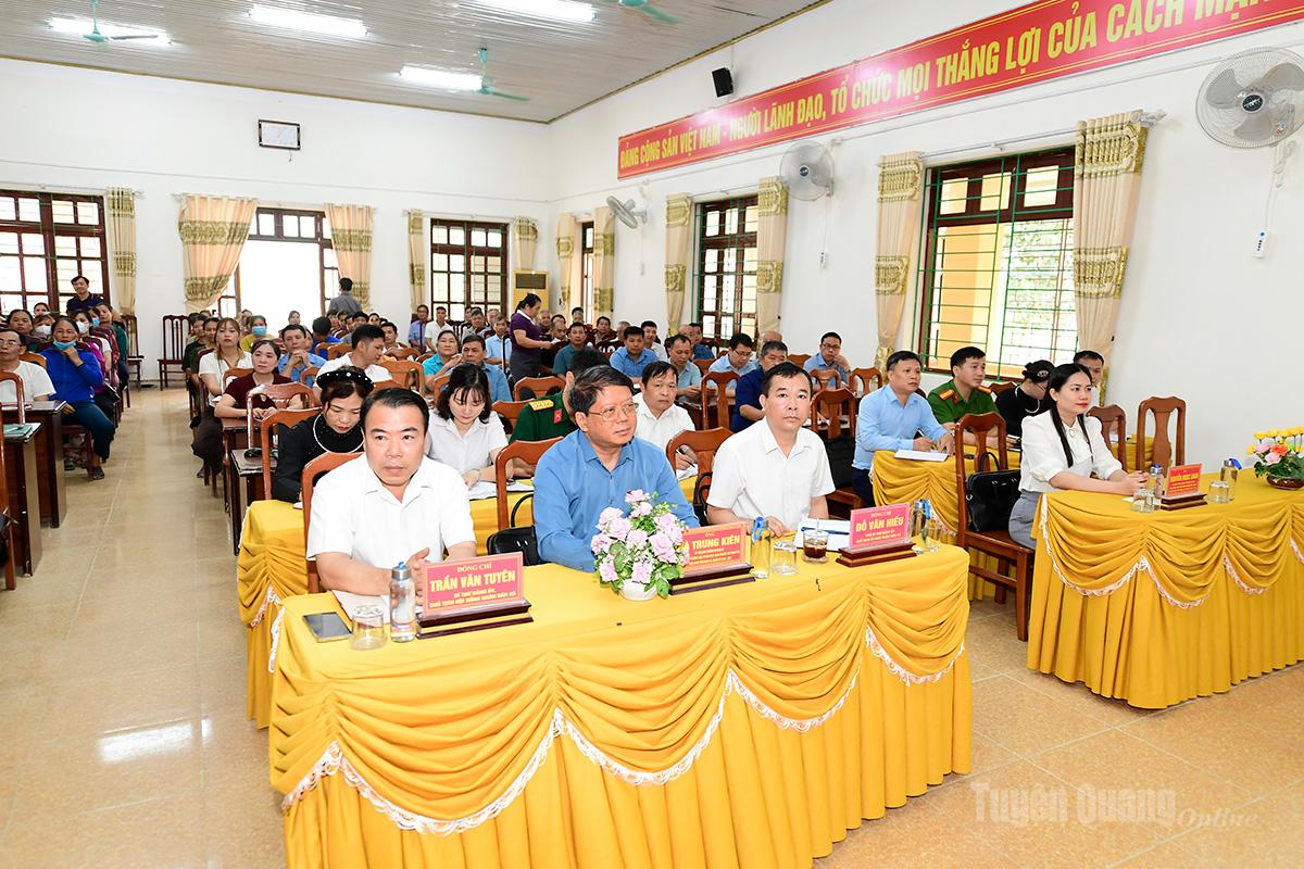 Cử tri xã Hòa An mong muốn được nâng cấp các tuyến đường giao thông trên địa bàn xã