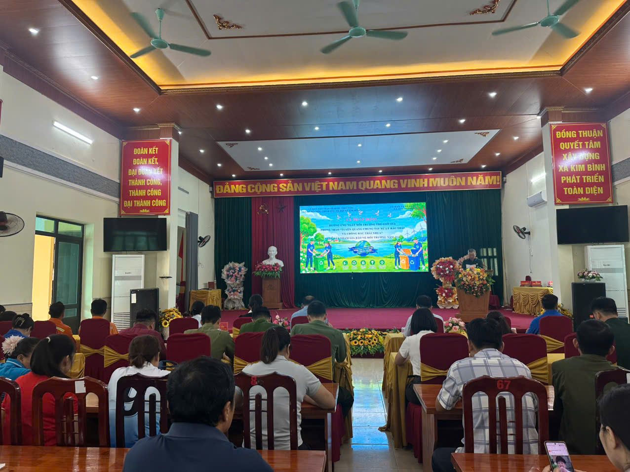 TUỔI TRẺ CÔNG AN XÃ KIM BÌNH CHUNG TAY BẢO VỆ MÔI TRƯỜNG, CHỐNG RÁC THẢI NHỰA