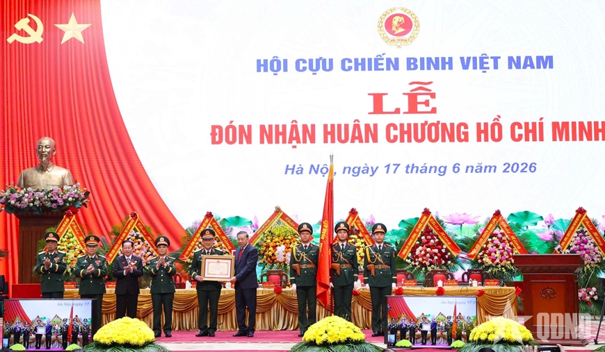 Tổng Bí thư, Chủ tịch nước Tô Lâm trao Huân chương Hồ Chí Minh tặng Hội Cựu chiến binh Việt Nam