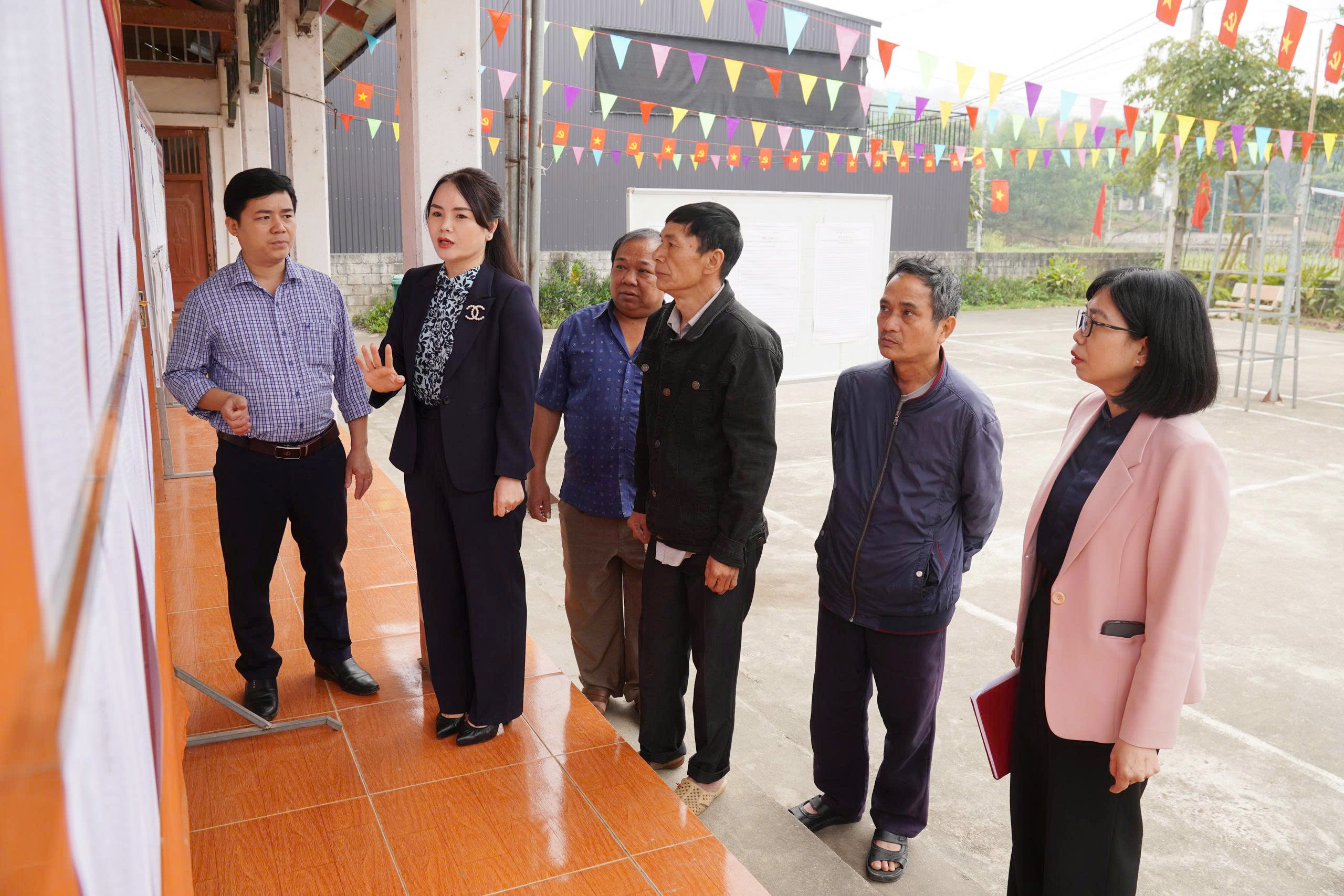 Đẩy nhanh công tác chuẩn bị bầu cử tại các thôn trên địa bàn xã Sơn Dương 