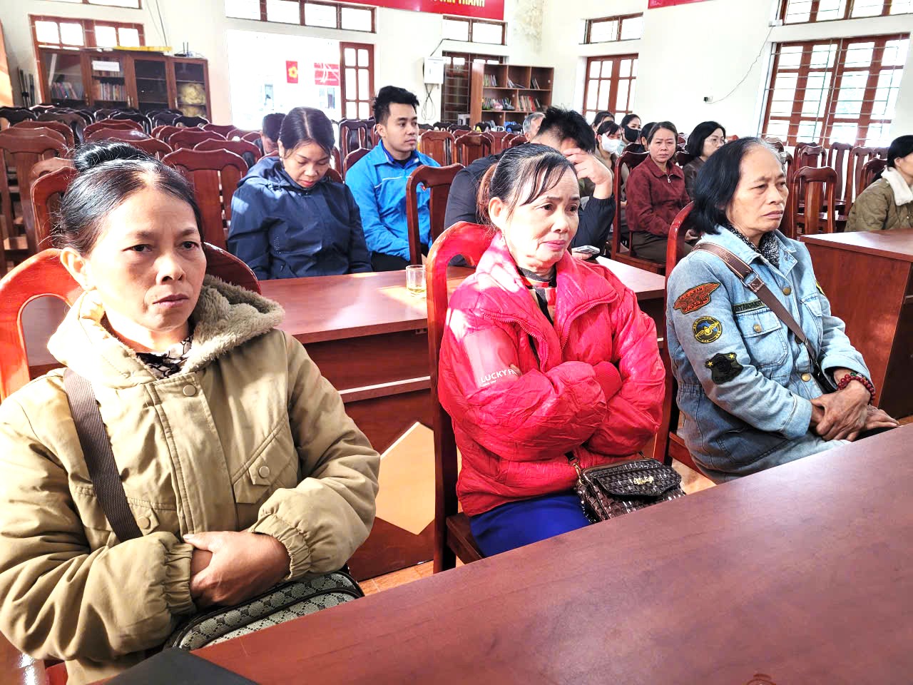 Khai giảng lớp đào tạo nghề chăn nuôi gia súc, gia cầm 