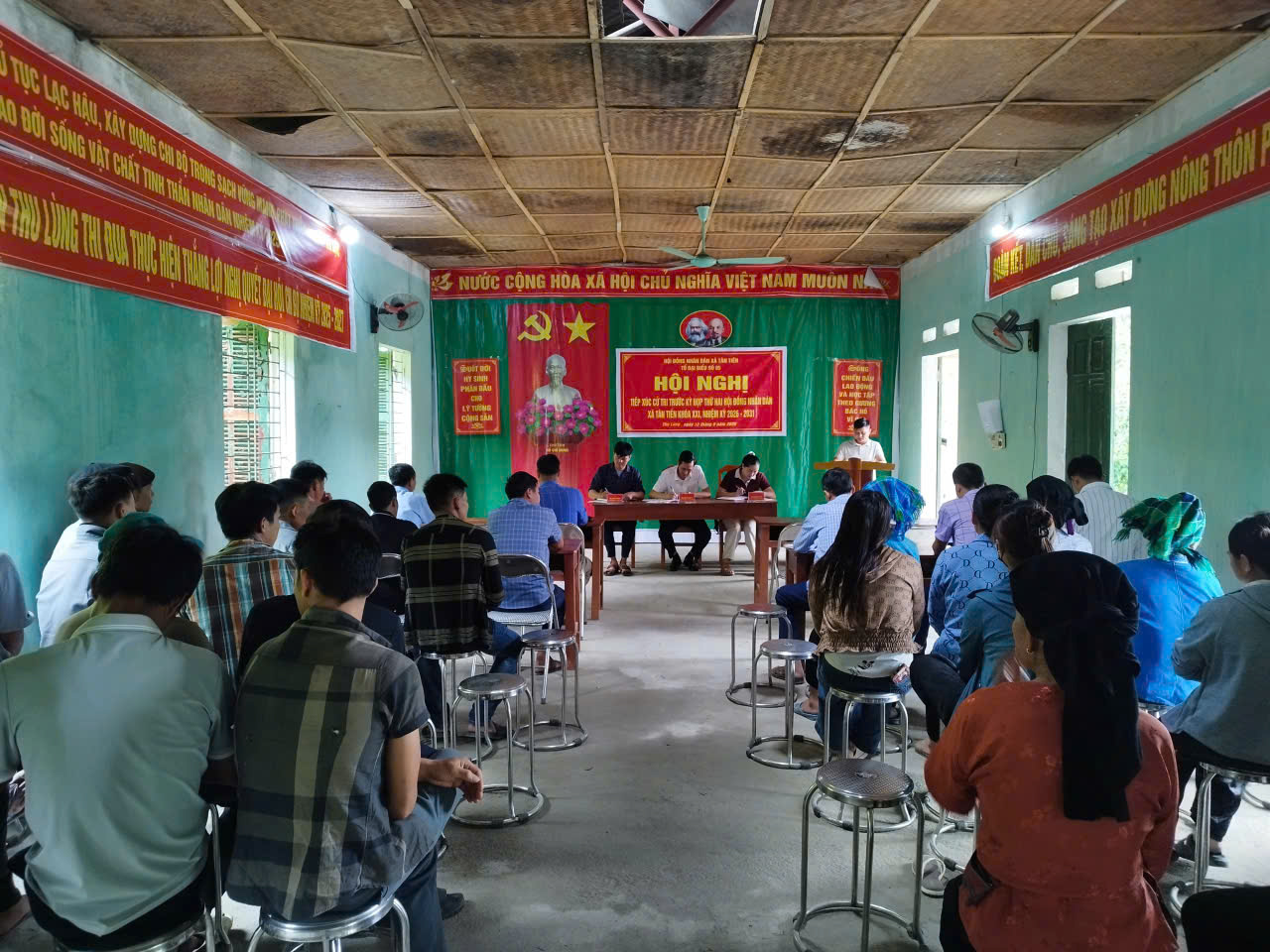 Tổ đại biểu HĐND xã số 5 tiếp xúc cử tri tại thôn Thu Lùng và Cốc Lầy
