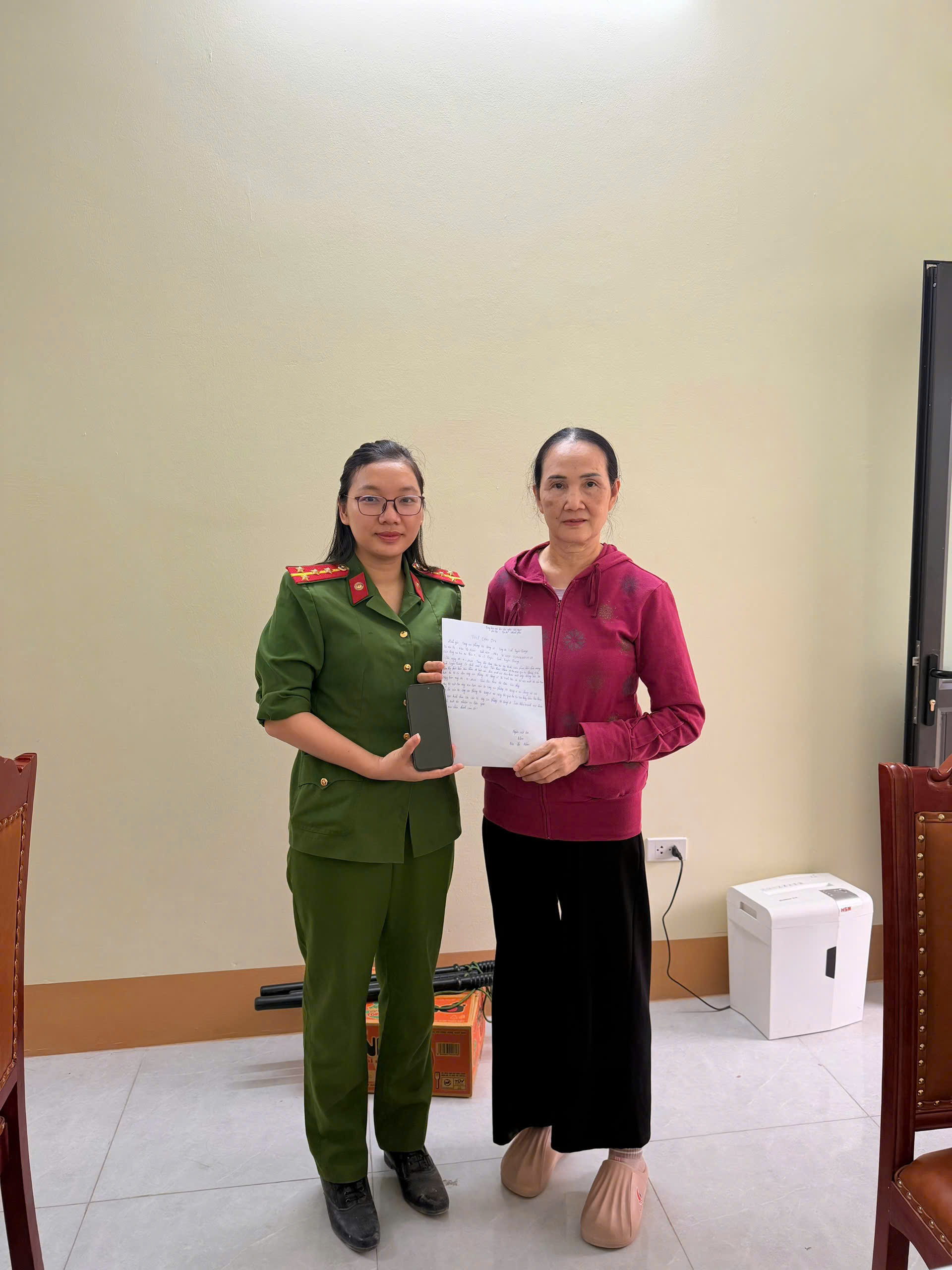 LAN TỎA HÌNH ẢNH ĐẸP CÔNG DÂN VIẾT THƯ CẢM ƠN LỰC LƯỢNG CÔNG AN PHƯỜNG HÀ GIANG 2