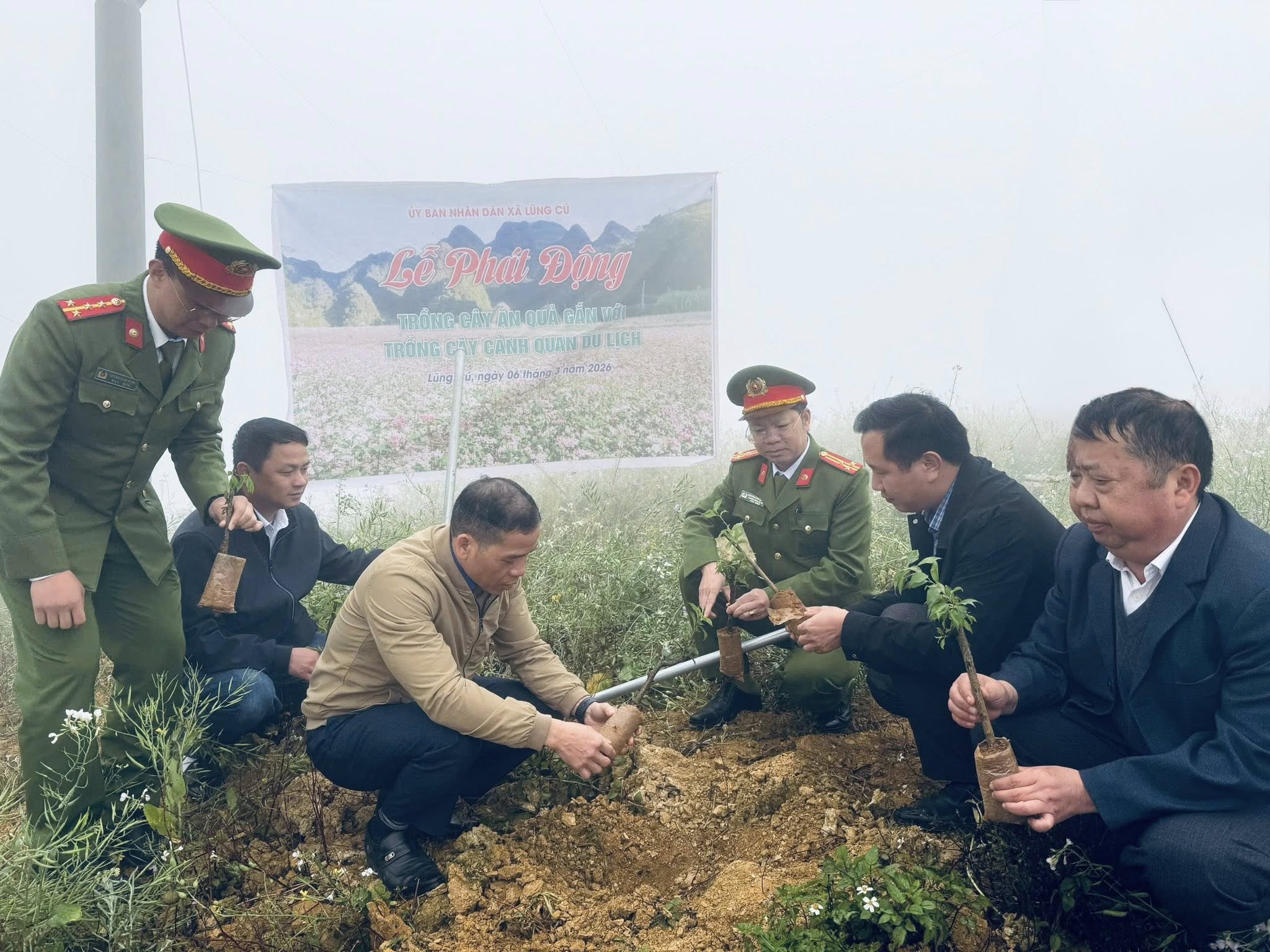 LŨNG CÚ PHÁT ĐỘNG TRỒNG CÂY ĂN QUẢ GẮN VỚI PHÁT TRIỂN DU LỊCH XANH