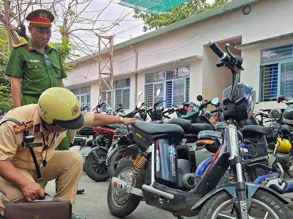 Hiểm họa từ trào lưu “độ” xe điện trong lứa tuổi học sinh