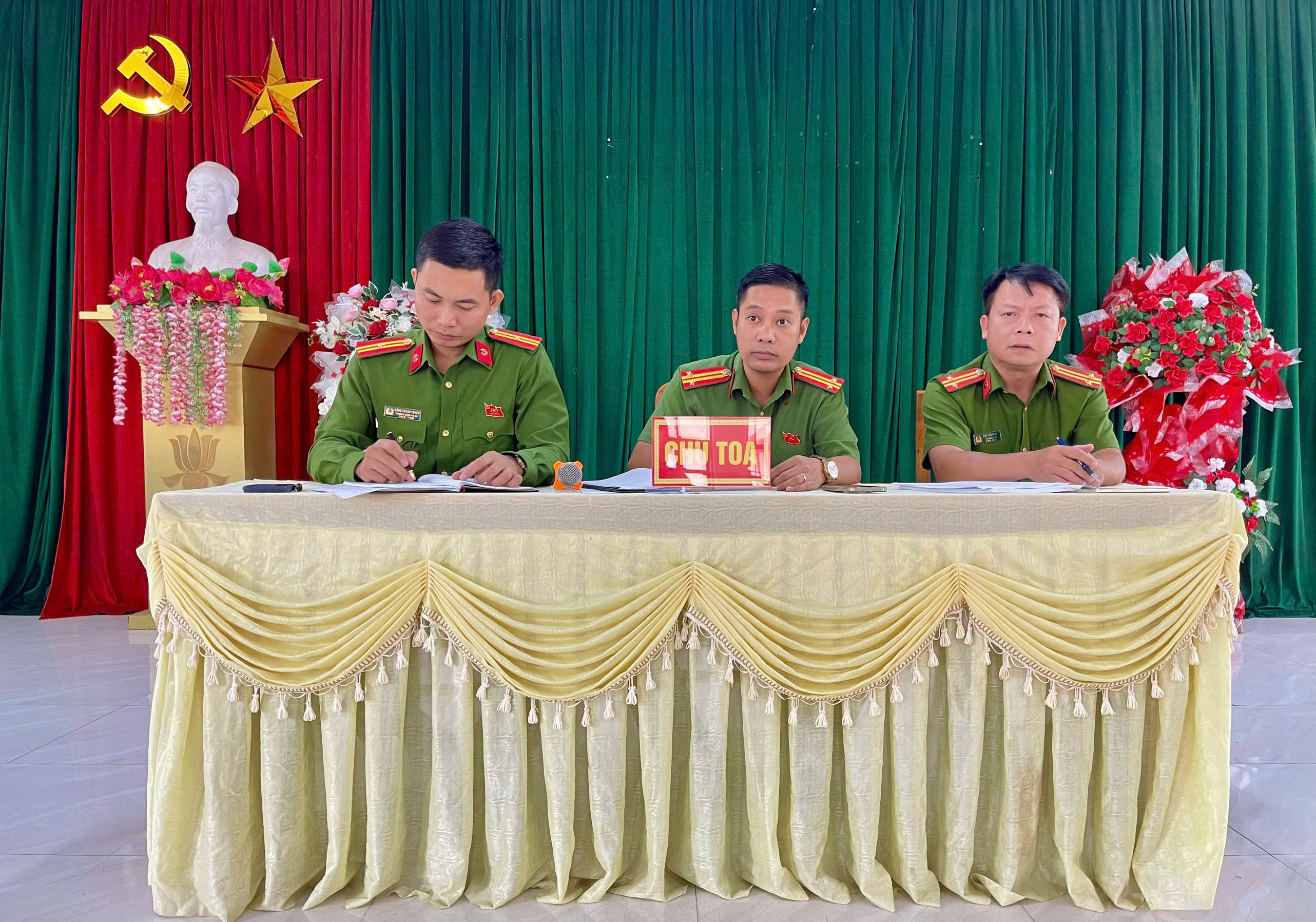 CÔNG AN XÃ PHÚ LƯƠNG TỔ CHỨC GIAO BAN CÔNG TÁC BẢO ĐẢM ANTT TRÊN ĐỊA BÀN THÁNG 8/2025
