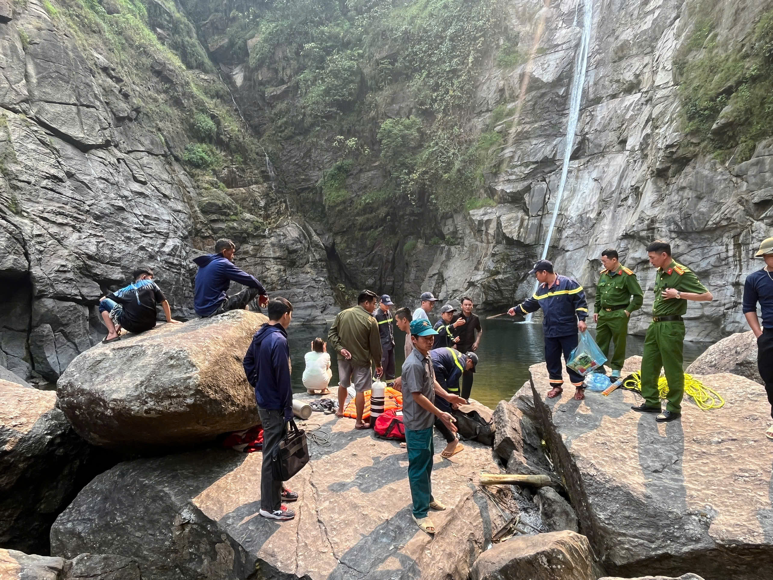 XÚC ĐỘNG LÁ THƯ CẢM ƠN GỬI LỰC LƯỢNG CÔNG AN XÃ TRUNG THỊNH