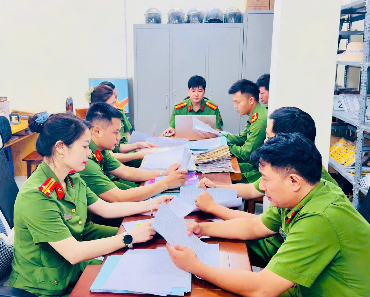 CÔNG AN PHƯỜNG HÀ GIANG 2 TRIỂN KHAI CAO ĐIỂM 100 NGÀY RÀ SOÁT, LÀM SẠCH DỮ LIỆU ĐĂNG KÝ, QUẢN LÝ PHƯƠNG TIỆN