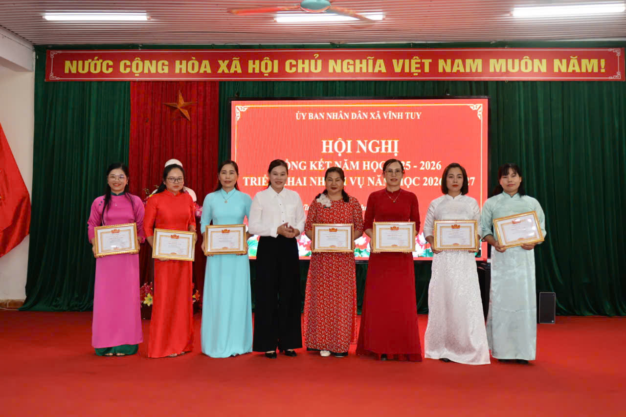 Hn tổng kết năm học 2025-2026 7 c&ocirc;.jpg