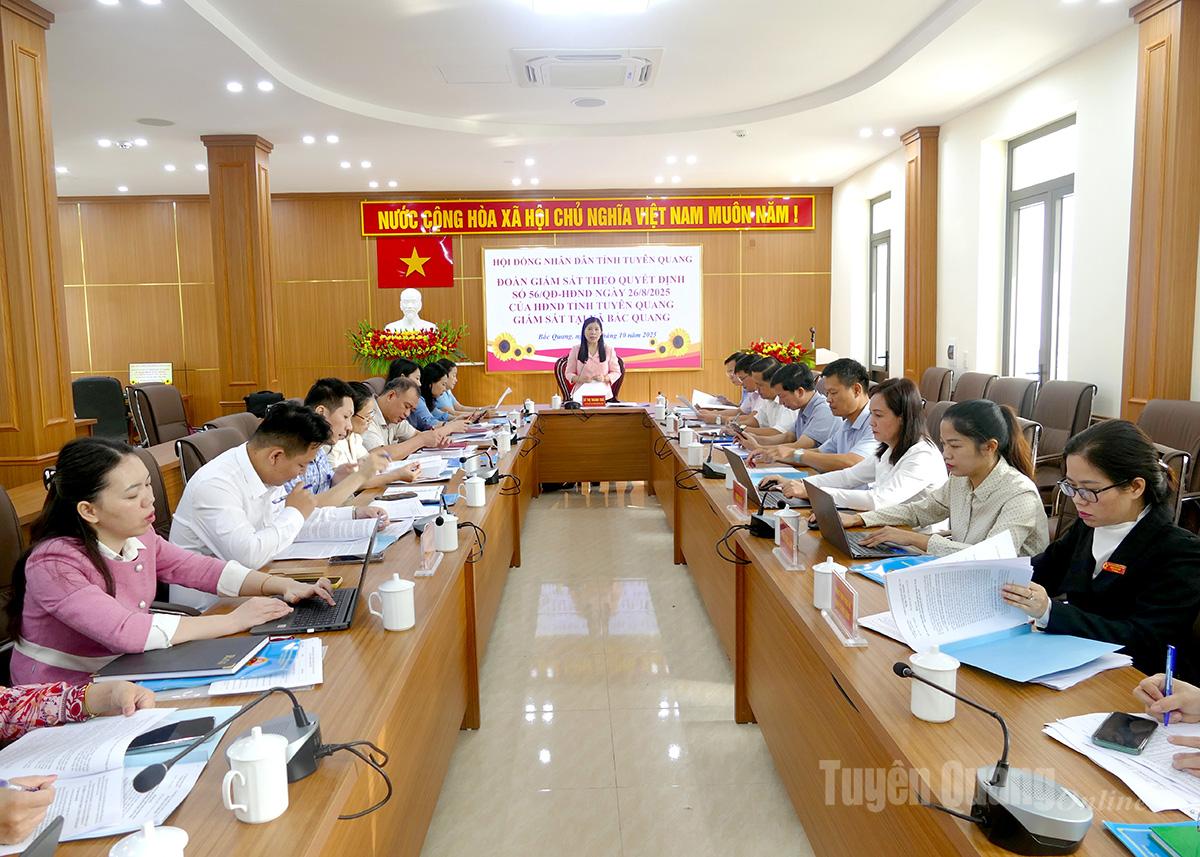 Hội đồng nhân dân tỉnh giám sát tại xã Bắc Quang