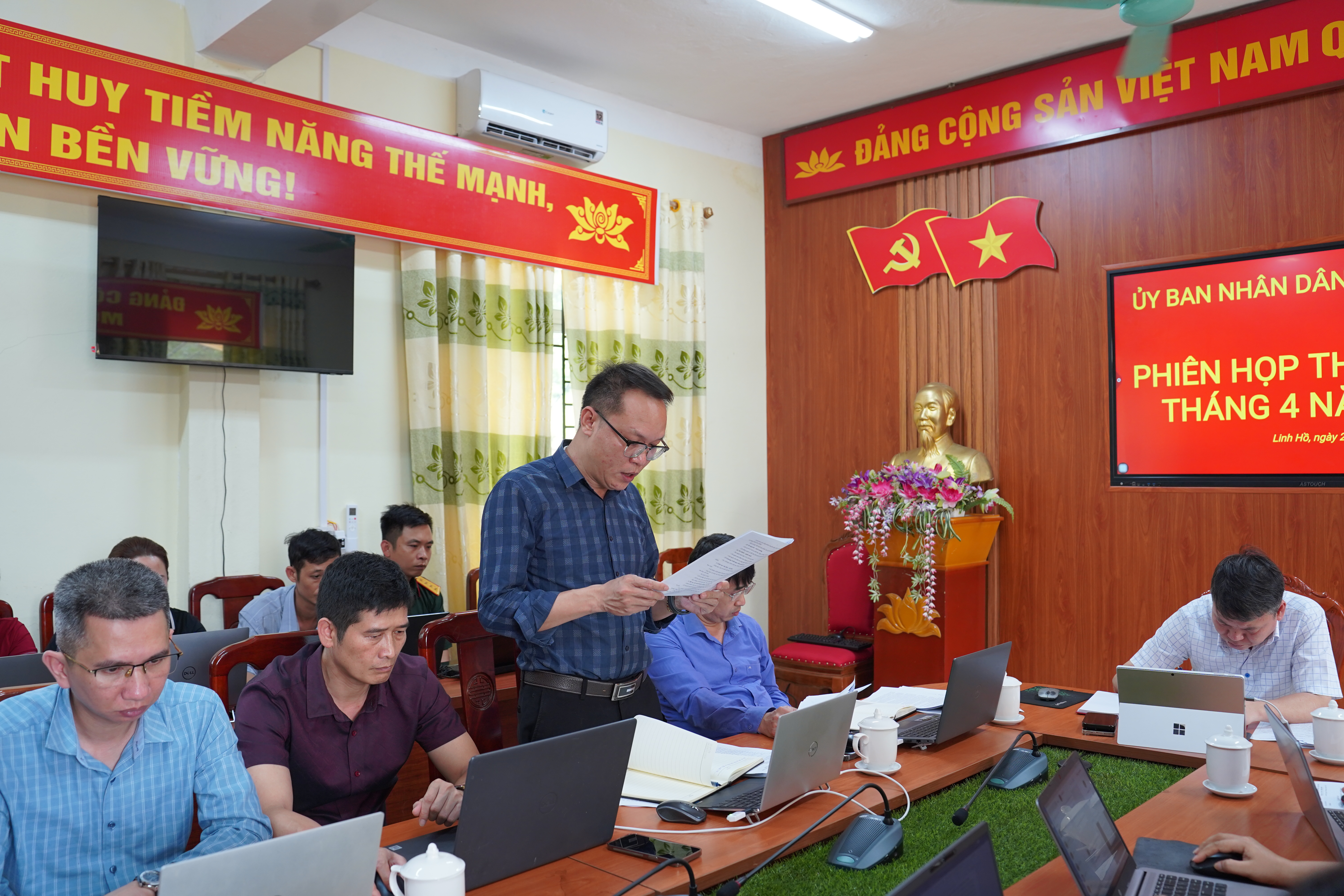 Phi&ecirc;n họp 2.JPG