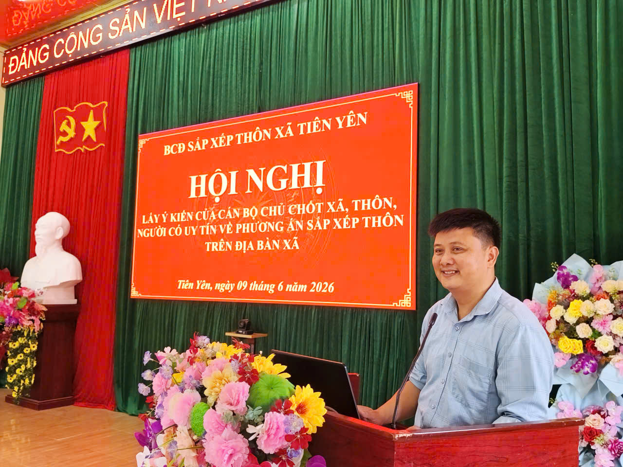 HỘI NGHỊ LẤY Ý KIẾN CÁN BỘ CHỦ CHỐT XÃ, THÔN, NGƯỜI CÓ UY TÍN VỀ PHƯƠNG ÁN SẮP XẾP THÔN TRÊN ĐỊA BÀN XÃ