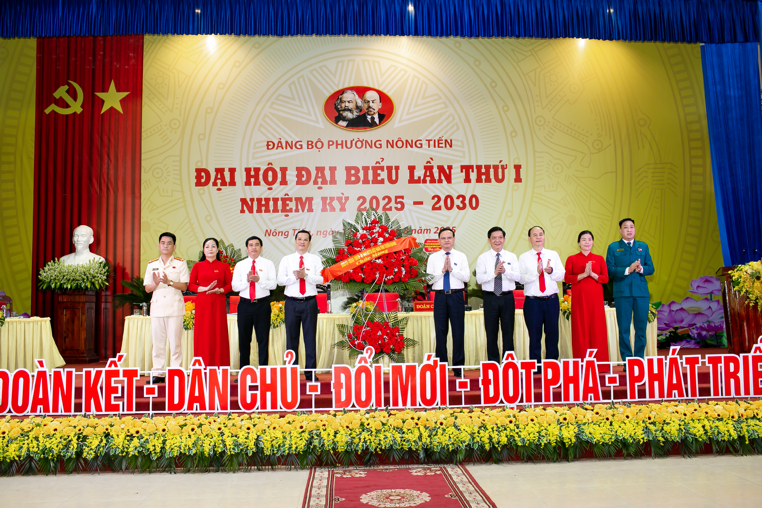 Khai mạc Đại hội đại biểu Đảng bộ phường Nông Tiến lần thứ I, nhiệm kỳ 2025 - 2030