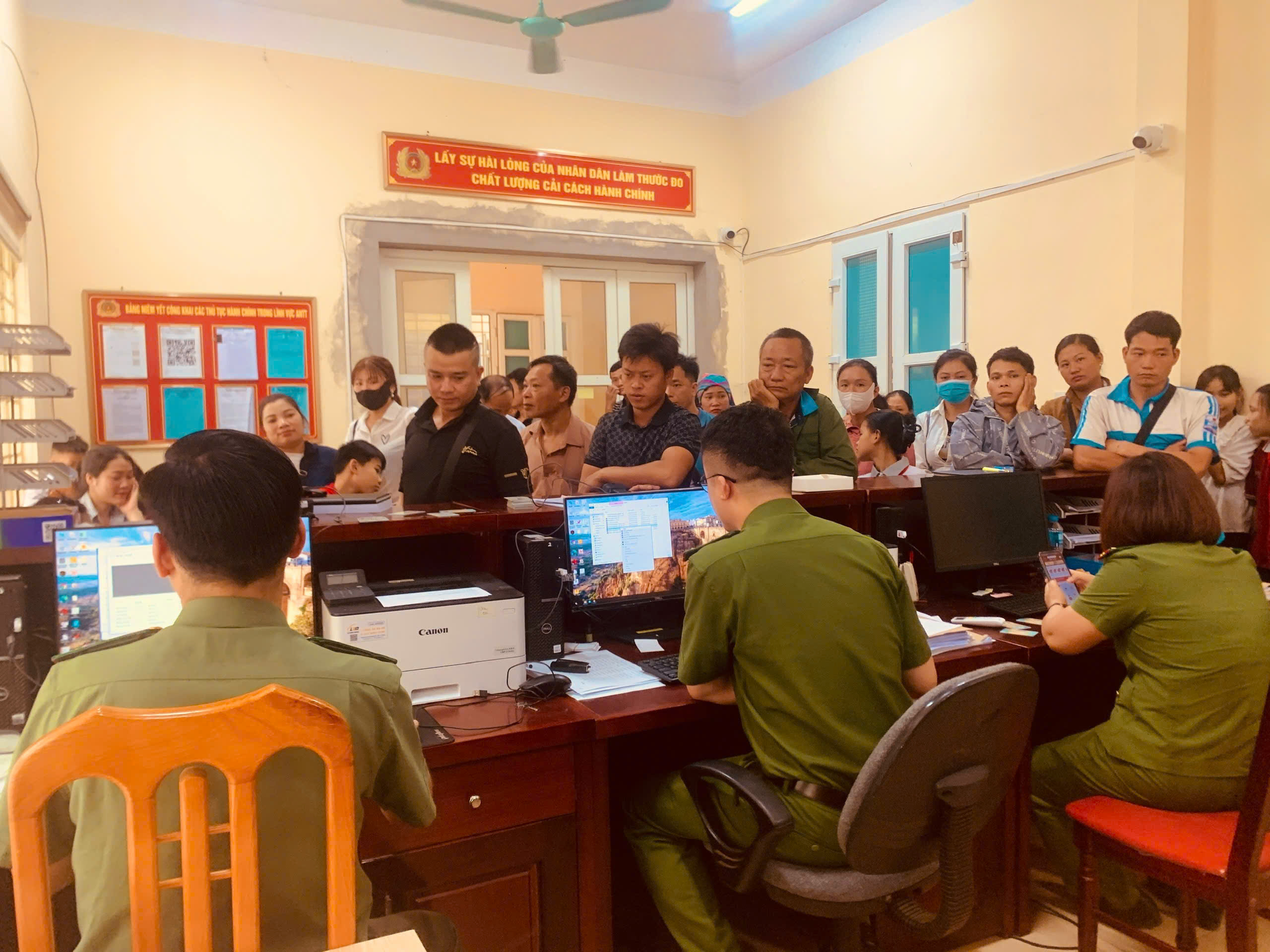 PHÁT HUY VAI TRÒ CỦA LỰC LƯỢNG CÔNG AN TRONG CHUYỂN ĐỔI SỐ QUỐC GIA
