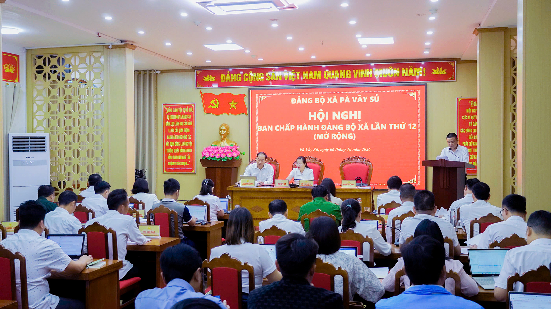 Hội nghị BCH lần thứ 12 (2).jpg