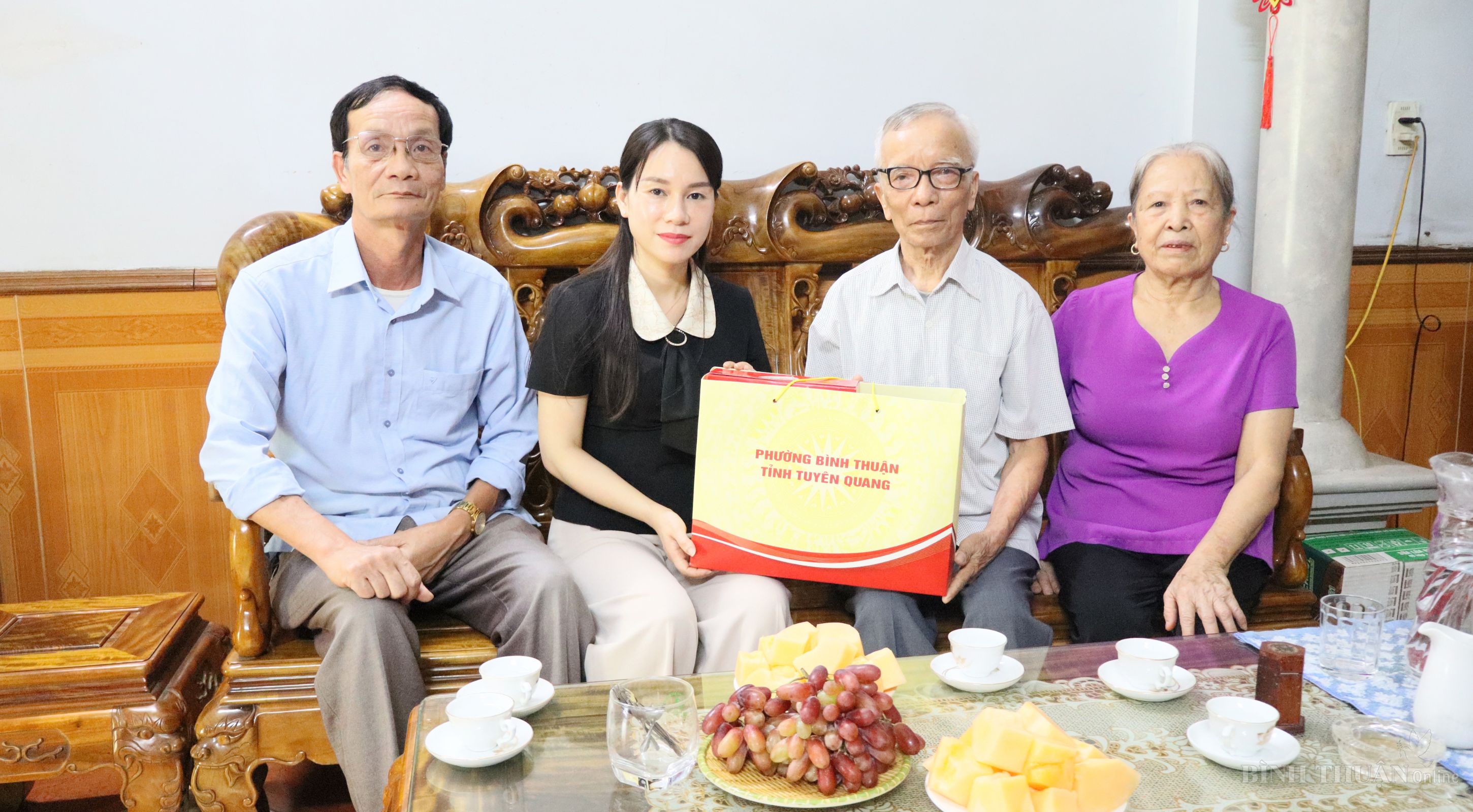 BÌNH THUẬN: TỔ CHỨC CÁC ĐOÀN THĂM, TẶNG QUÀ NGƯỜI CAO TUỔI NHÂN NGÀY QUỐC TẾ NGƯỜI CAO TUỔI 01/10