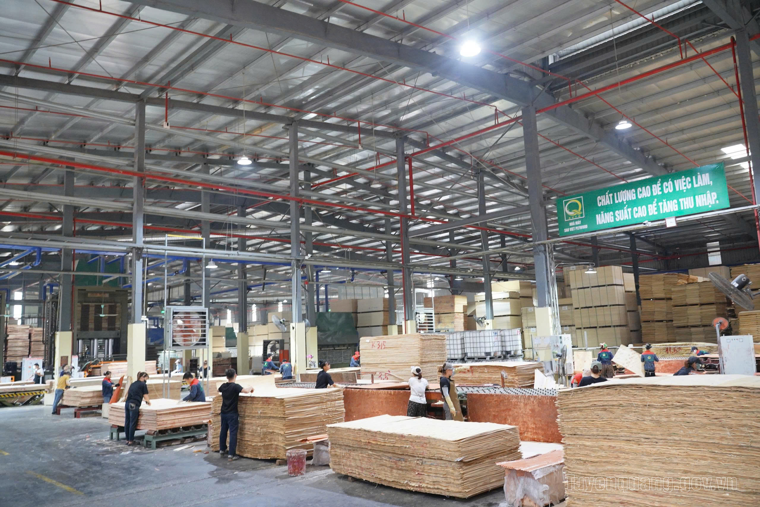 Bài 2: Gỡ điểm nghẽn nhân lực, tạo đà thu hút đầu tư