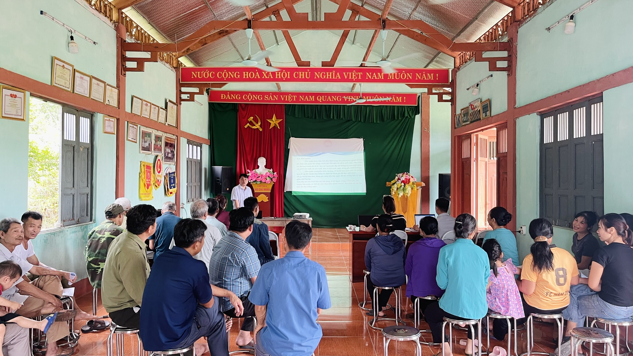 Tập huấn kỹ thuật trồng, chăm sóc, thu hoạch cây dược liệu Cát sâm theo tiêu chuẩn GACP năm 2026