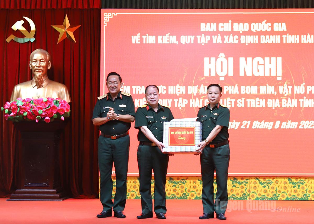 Ban Chỉ đạo quốc gia 515 kiểm tra dự án rà phá bom mìn, vật nổ trên địa bàn tỉnh Tuyên Quang