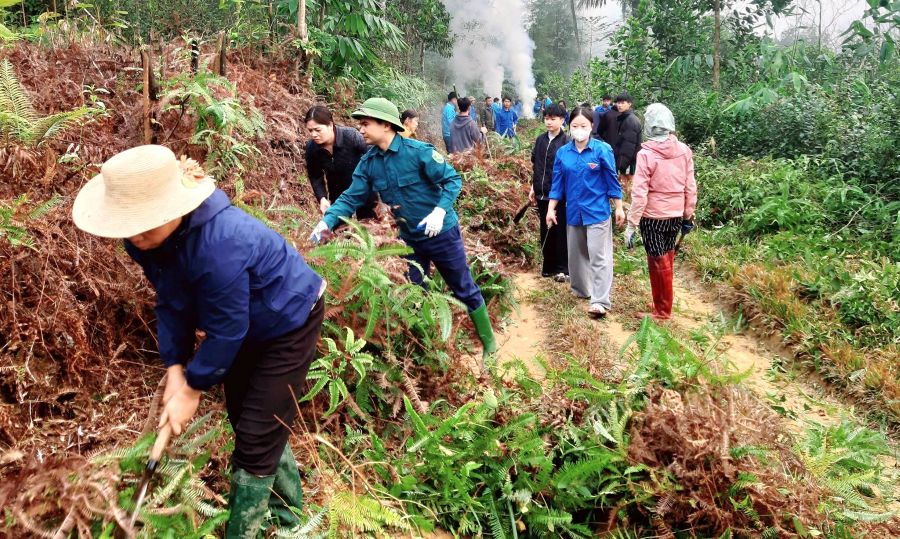 Lao động cộng sản tại thôn Tân Thành 2