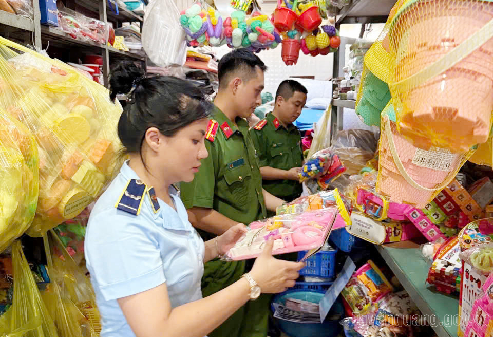 Tăng cường chống buôn lậu, gian lận thương mại và hàng giả dịp Tết Nguyên đán