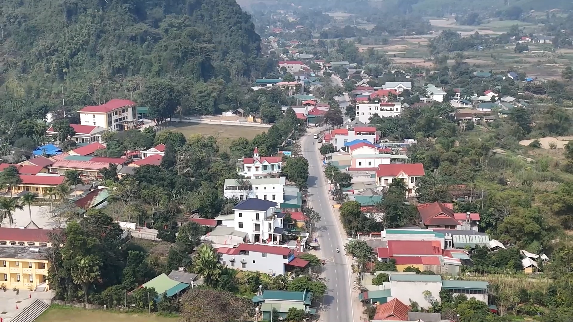 Xã Minh Quang tập trung nâng cao chất lượng công tác cải cách hành chính gắn với đột phá phát triển khoa học, công nghệ, đổi mới sáng tạo và chuyển đổi số trên địa bàn xã giai đoạn 2026 - 2030.