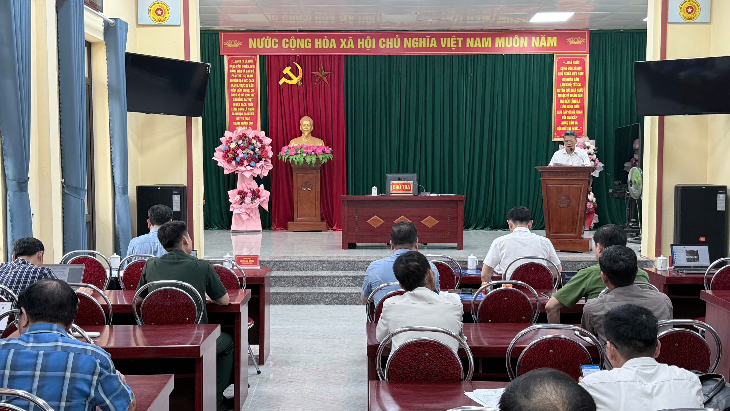Tân Quang họp Ban chỉ huy phòng chống thiên tai, tìm kiếm cứu nạn và phòng thủ dân sự năm 2026