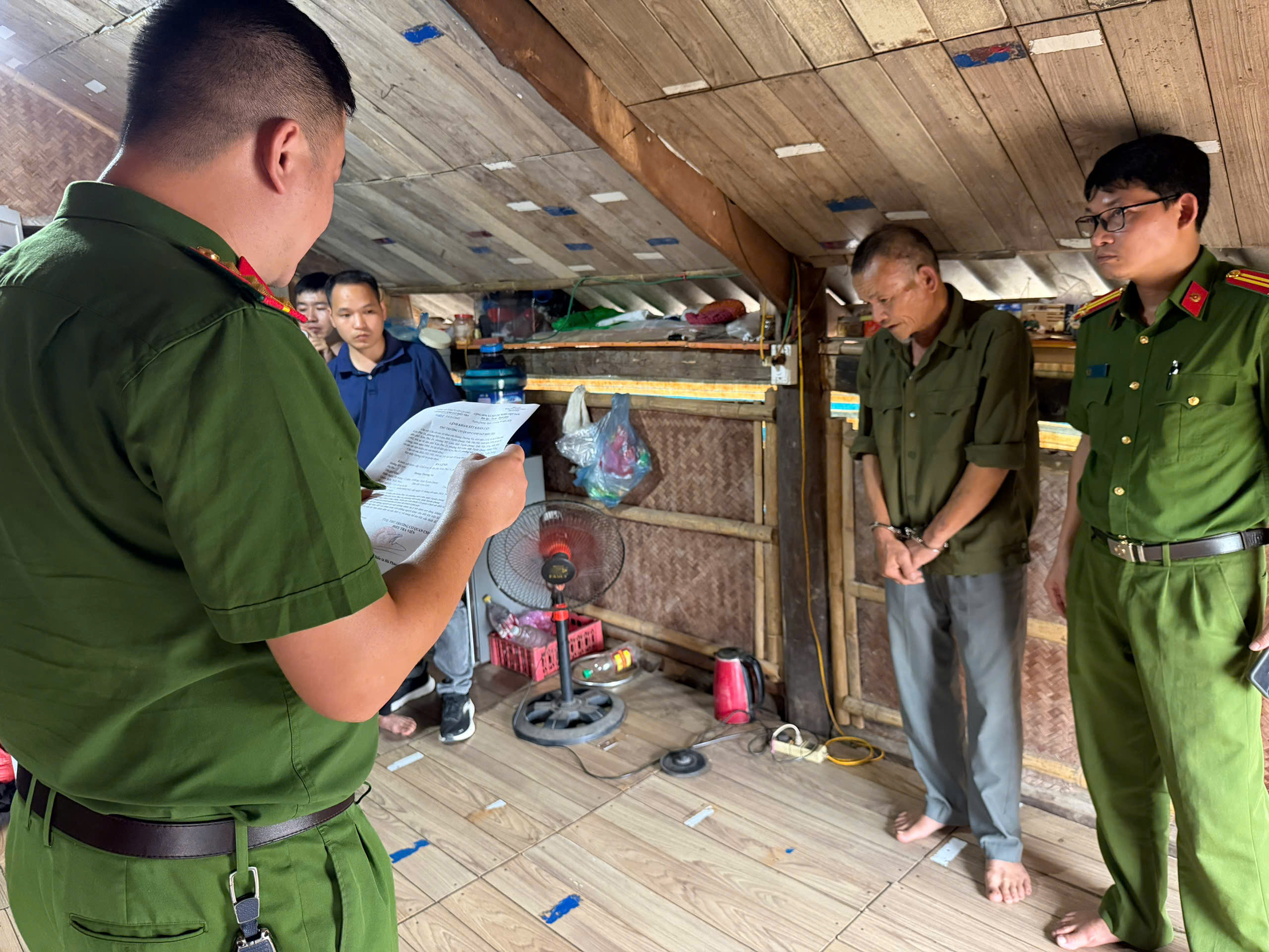 CÔNG AN PHƯỜNG MỸ LÂM QUYẾT LIỆT TRIỆT PHÁ TỤ ĐIỂM VÀ ĐƯỜNG DÂY CUNG CẤP MA TÚY