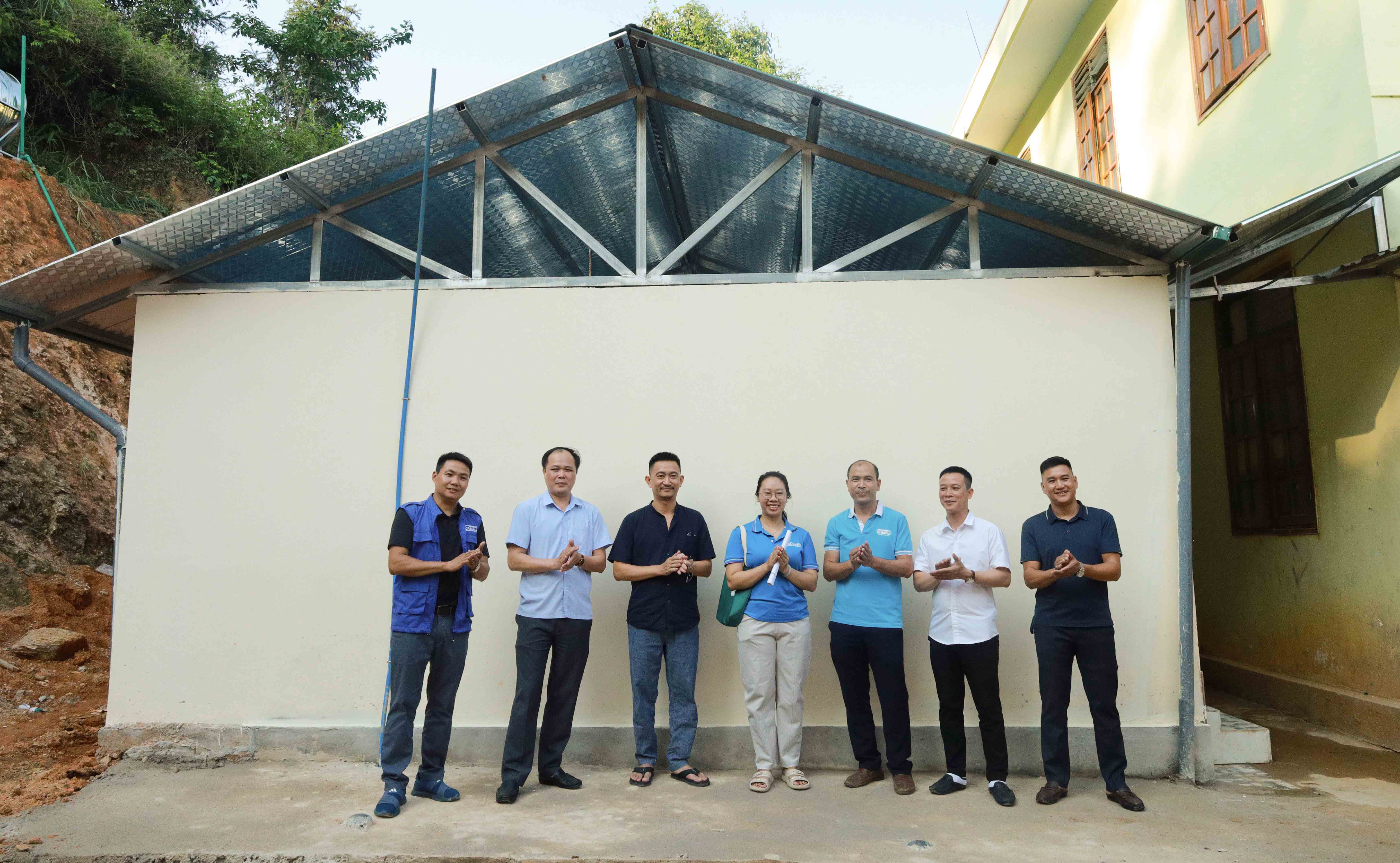 Nghiệm thu và bàn giao Nhà vệ sinh học đường trường PTDTBT TH&THCS Tụ Nhân