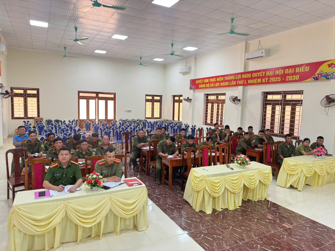 CÔNG AN XÃ LỰC HÀNH SƠ KẾT CÔNG TÁC BẢO VỆ ANTT 6 THÁNG ĐẦU NĂM