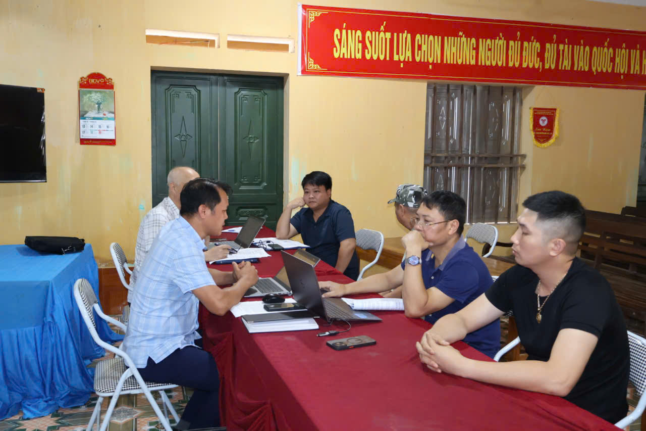làm việ4.jpg