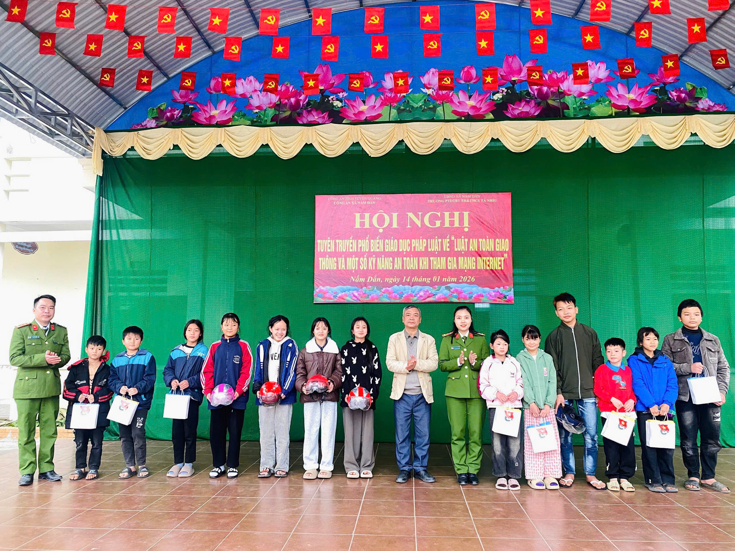 Giữ bình yên từ lòng dân