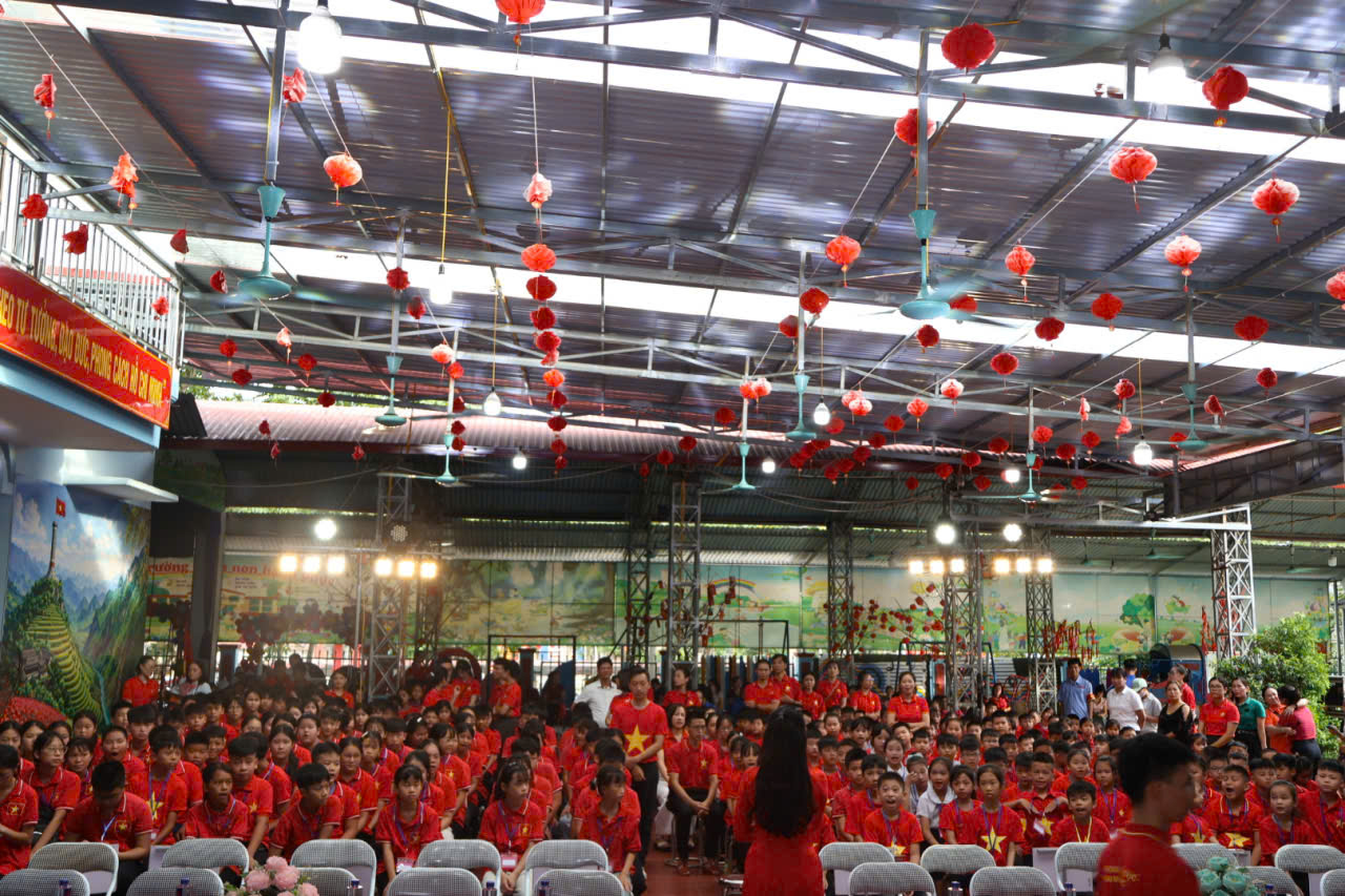 Trại hè toàn cảnh.jpg