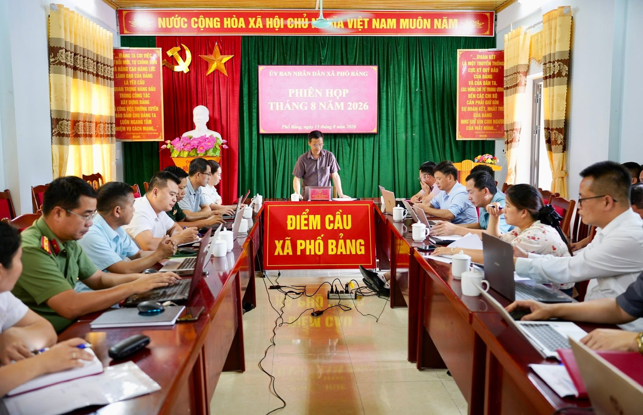 PHIÊN HỌP THƯỜNG KỲ UBND XÃ PHỐ BẢNG THÁNG 8 NĂM 2026