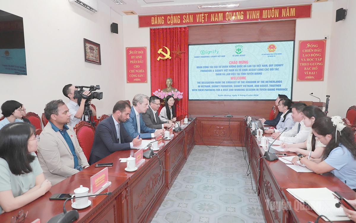 Sở Ngoại vụ làm việc với Đoàn công tác Đại sứ quán Vương Quốc Hà Lan tại Việt Nam
