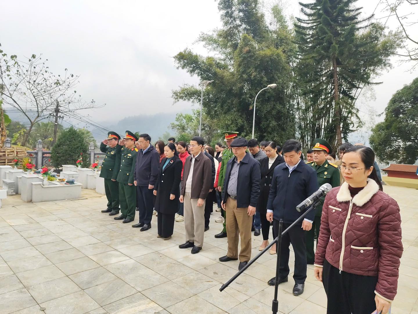 XÃ YÊN MINH TỔ CHỨC LỄ VIẾNG NGHĨA TRANG LIỆT SĨ VÀ NGHĨA TRANG THANH NIÊN XUNG PHONG NHÂN DỊP TẾT NGUYÊN ĐÁN BÍNH NGỌ 2026