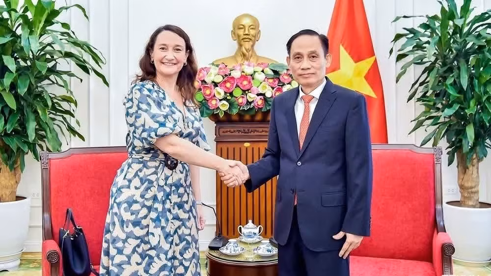 Tăng cường thúc đẩy quan hệ giữa Việt Nam với Cộng hòa Đông Uruguay